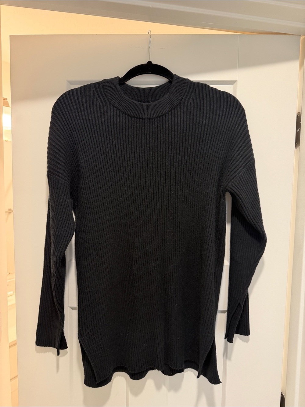 Abercrombie & Fitch Black Ribbed Crewneck Sweater